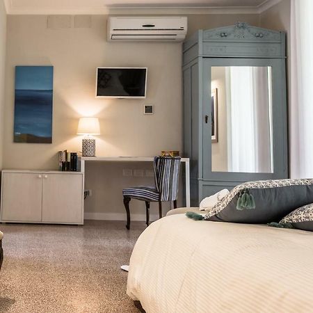 Palazzo Taranto Luxury Rooms カルタジローネ エクステリア 写真