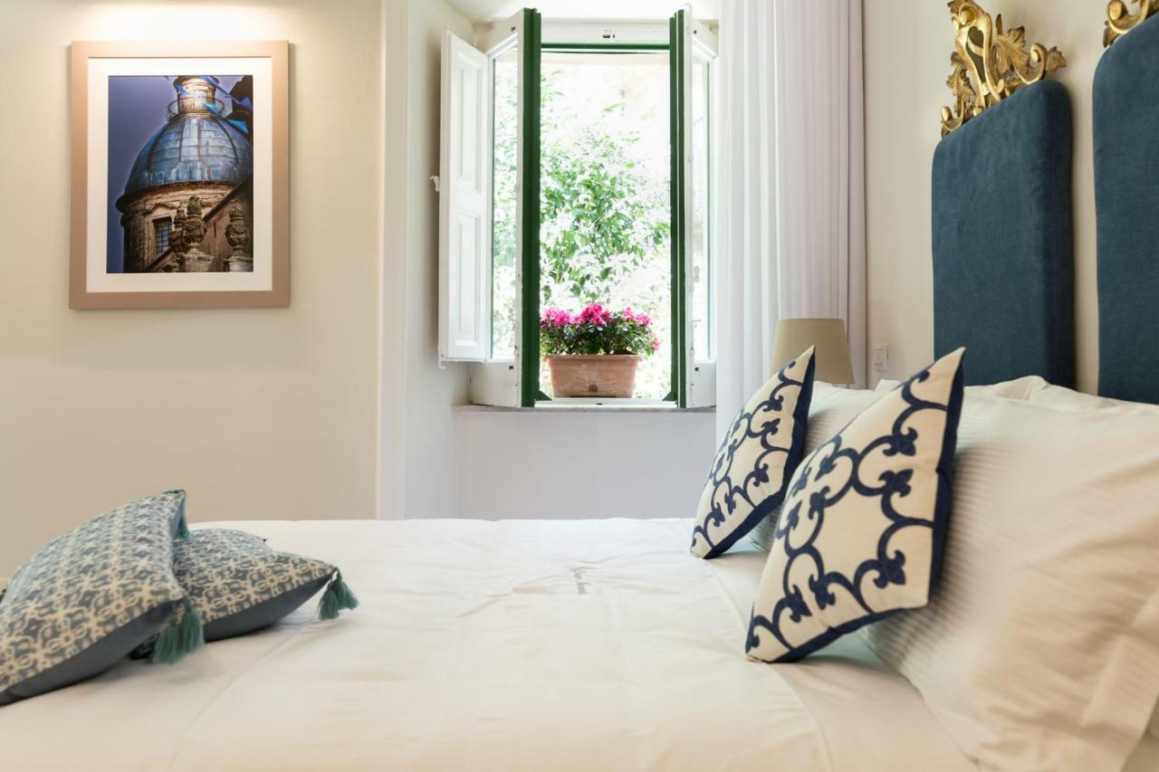 Palazzo Taranto Luxury Rooms カルタジローネ エクステリア 写真